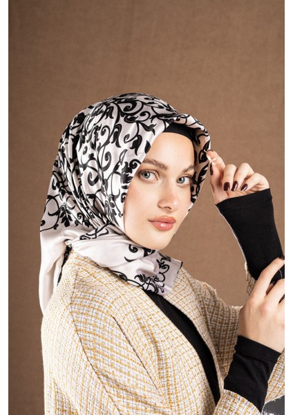 Varaklı Saten Eşarp Koleksiyonu Ebat 95 x 95 modelleri