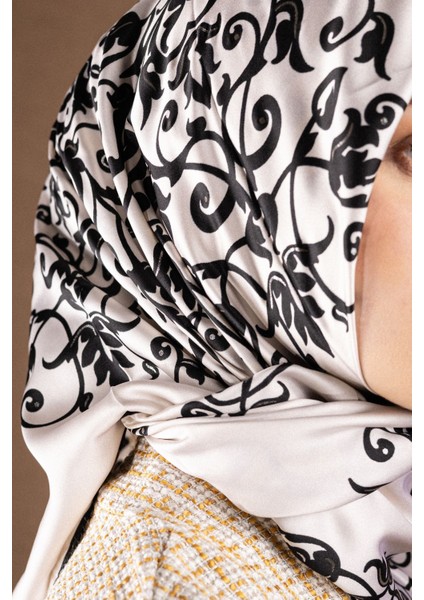 Varaklı Saten Eşarp Koleksiyonu Ebat 95 x 95 fırsatları