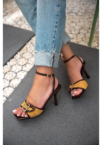Treador Acı Kahve Hasır Detay Tokalı Kadın Topuklu Ayakkabı fiyatları