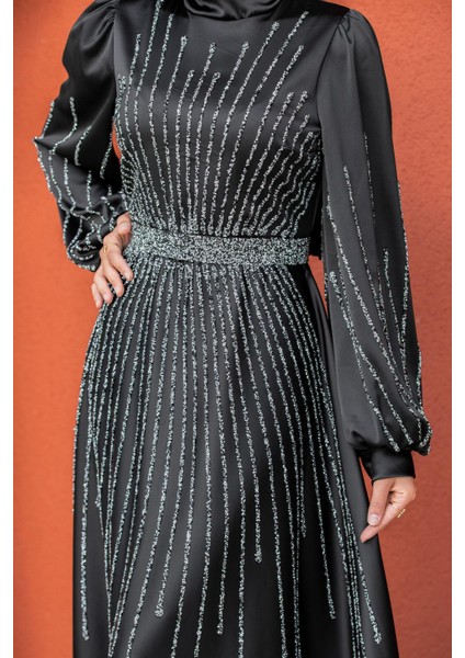 Eva Taşlı Saten Tesettür Abiye-Siyah fiyatları