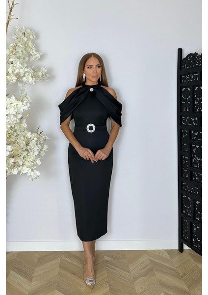 G1540 Yaka Detaylı Tasarım Elbise Siyah modelleri