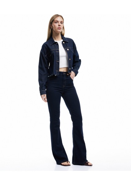 Dar Kesim Düğmeli Cep Detaylı Ispanyol Paça Jean Pantolon - Flare Jeans