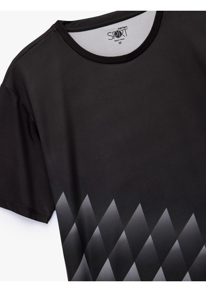 Rahat Kesim Kısa Kollu Desenli Bisiklet Yaka Spor Tişört modelleri