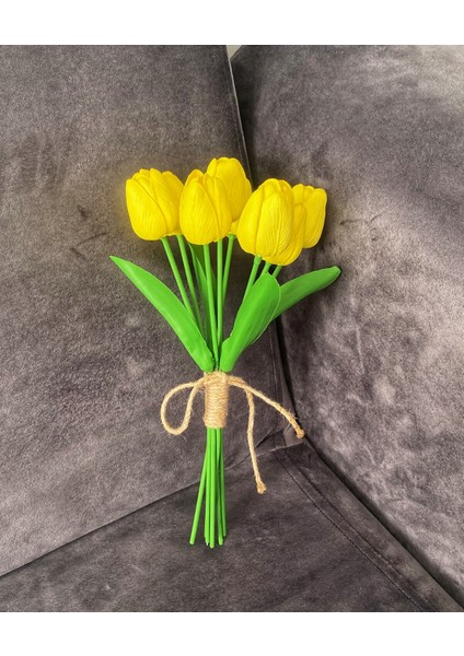 Sarı Islak Görünümlü 8'li Yapay Lale Demeti 30 cm – Ev ve Ofis Dekorasyonu için Gerçekçi ve Şık Tasarım