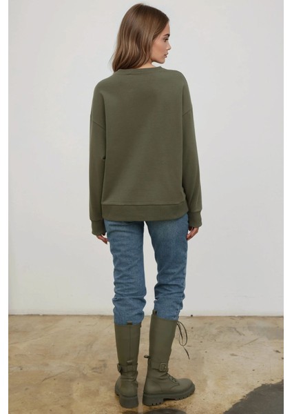 Kadın Baskılı Yuvarlak Yaka Rahat Kesim Sweatshirt Green fırsatları