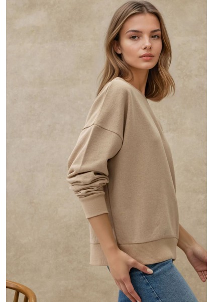 Kadın Oversize Bisiklet Yaka Basic Sweatshirt Natural fiyatları