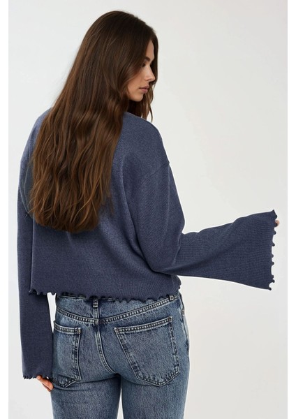 Kadın Oversize Kol ve Etek Ucu Detaylı Uzun Kollu Tişört Lacivert indirimleri