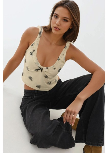 Kadın U Yaka Desenli Kısa Atlet Natural fırsatları