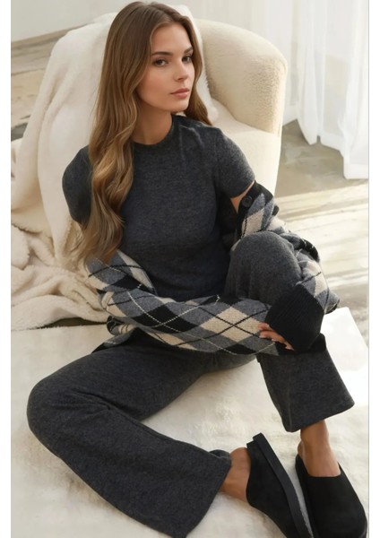 Kadın Slim Fit Triko Crop Bluz Grey fırsatları