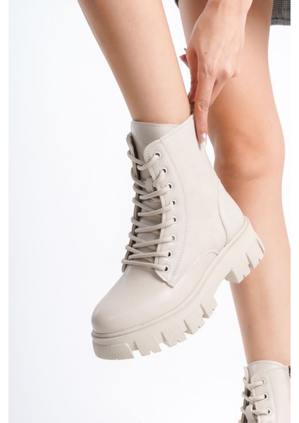 Kadın Deri Görünümlü Kalın Tabanlı Bağcıklı Bot – Rahat Yürüyüş ve Günlük Kullanım İçin Sezonun Favorisi fırsatları