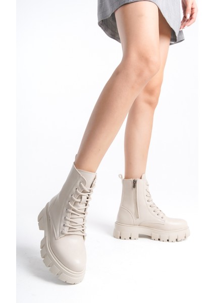 Kadın Deri Görünümlü Kalın Tabanlı Bağcıklı Bot – Rahat Yürüyüş ve Günlük Kullanım İçin Sezonun Favorisi indirimleri