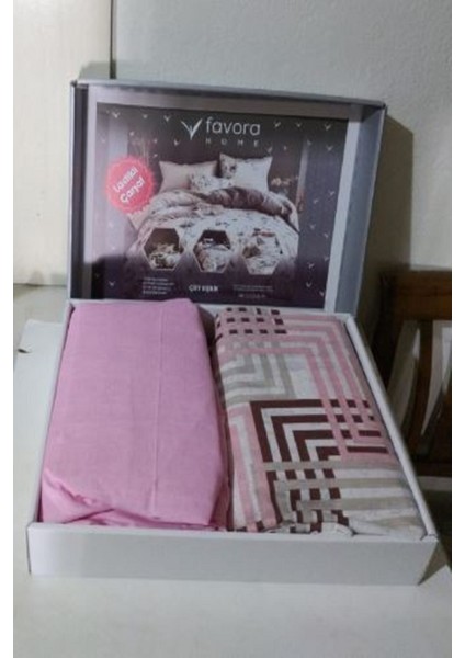 Çiftnevresimtakımı FAVORA(NEVRESIM200X230CMLASTIKLIÇARŞAF180X200+30CMYASTIKKILIFI50X70CM(2 Adet))Şık