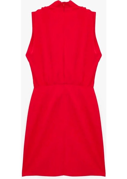 Drapeli Kolsuz Degaje Yaka Mini Kırmızı Kadın Elbise 6WAK80039UW fırsatları