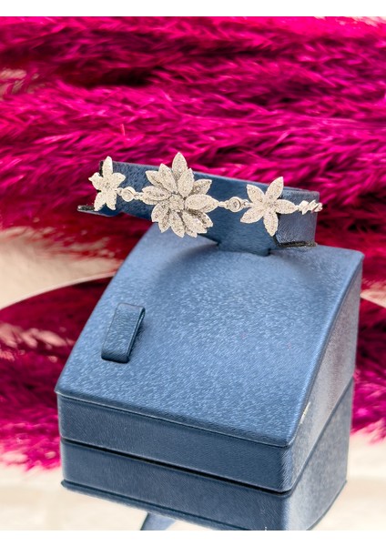 925 Ayar Gümüş Zirkon Taşlı Özel Üretim Lüks Kadın Bileklik modelleri