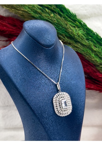 925 Ayar Gümüş Iri Boy Pırlanta Montürlü Baget Lüks Kadın Kolye fiyatları