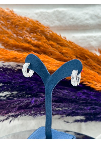 925 Ayar Gümüş Pırlanta Işçiliği Zirkon Taşlı Halka Trend Kadın Küpe