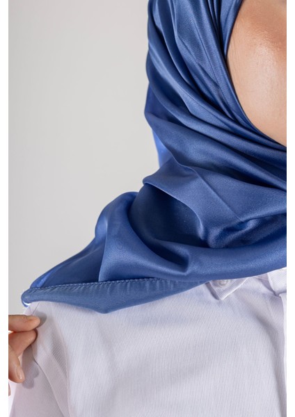 Düz Kristal Kumaş Eşarp - Kaymaz, Şık, Tok Duran | Günlük & Abiye Uyumlu modelleri