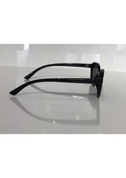 MOD4916 C06 44 Polarize Çocuk Güneş Gözlüğü fırsatları