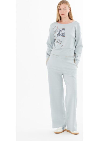 Aksesuarlı Nakışlı Bluz