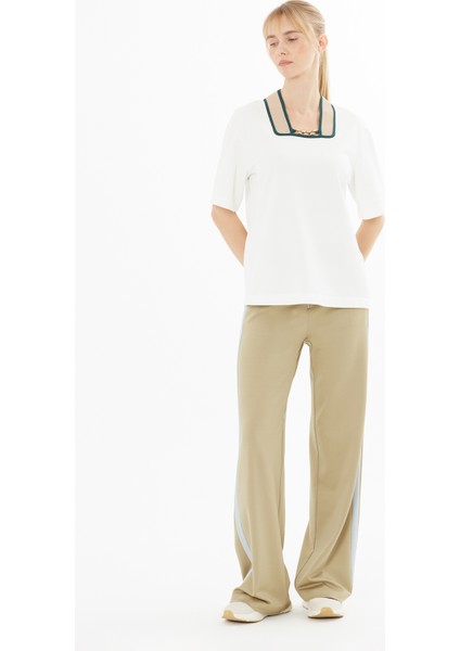 Yakası Aksesuarlı Bluz fiyatları