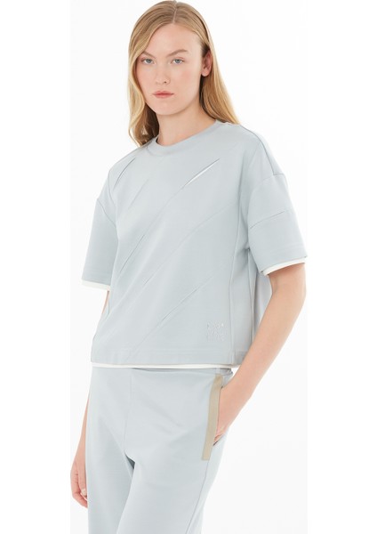 Kesik Detaylı Garnili Bluz fiyatları