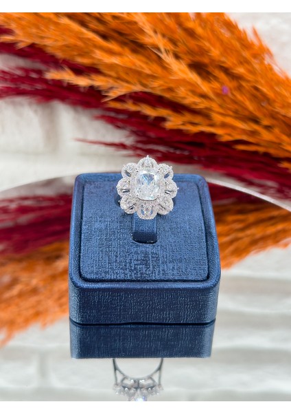 925 Ayar Gümüş Pırlanta Montürlü Zirkon Taşlı Baget Popüler Kadın Yüzük fırsatları