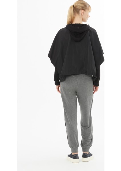 Nakış Üzeri Işleme Detaylı Yağmurluk indirimleri