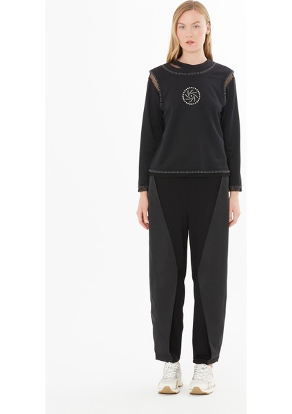 Dikiş Detaylı Transparn Nakışlı Bluz fiyatları