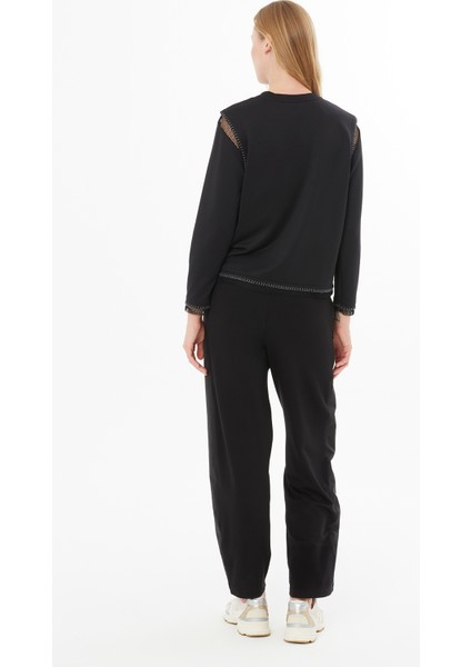 Dikiş Detaylı Transparn Nakışlı Bluz indirimleri