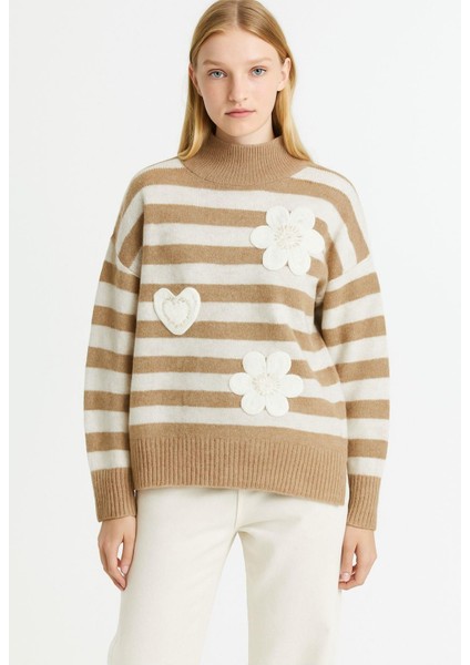 Bisküvi Çizgili İşleme Detaylı Kazak 7090