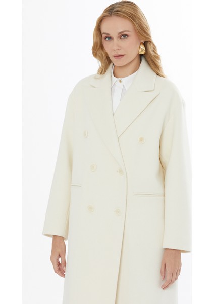 Yün Karışımlı Yüksek Yakalı Kısa Kaban modelleri