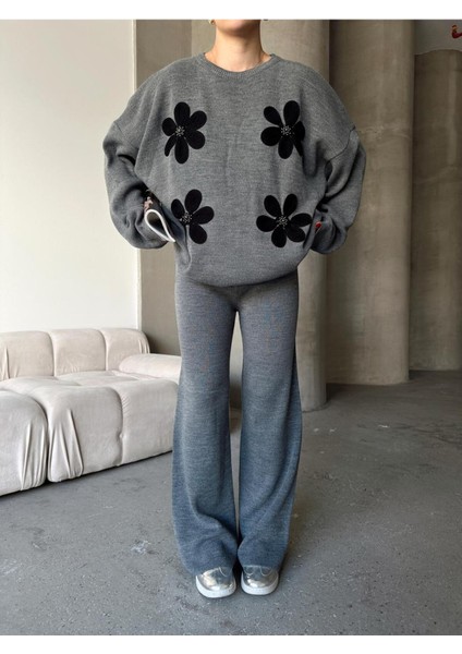 Dört Yonca Desenli Alt Üst Triko Takım