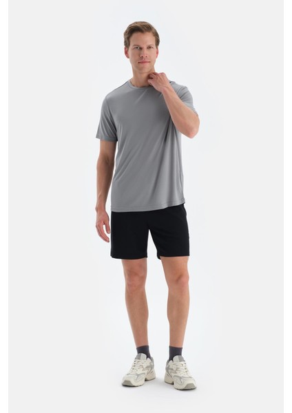Gri Kısa Kollu Bisiklet Yaka Modal Tişört fırsatları