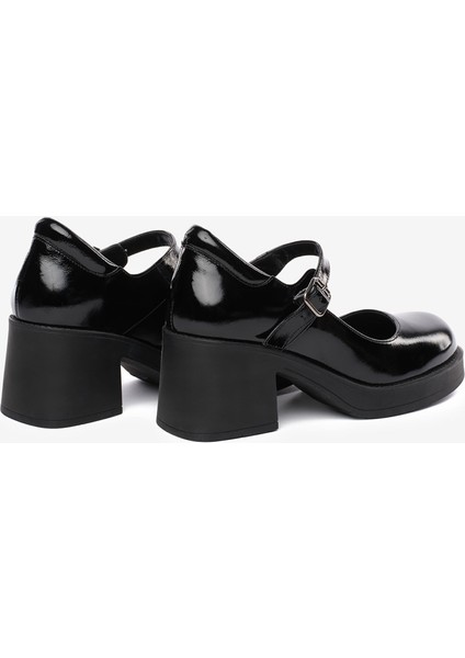 Kadın Siyah Rugan Hakiki Deri Klasik Ayakkabı 5K2UA72214