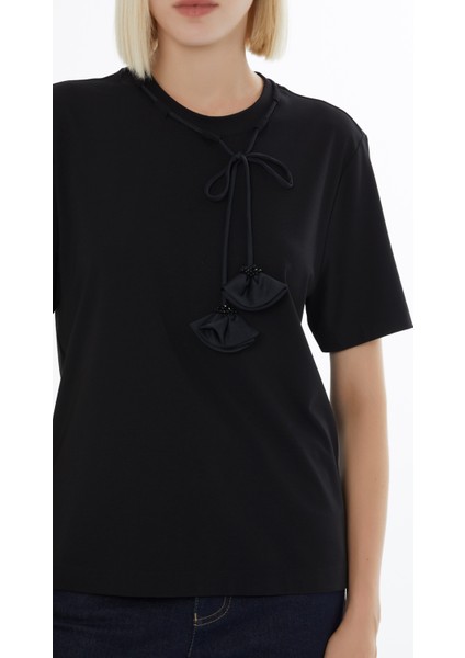 Minimalist Aksesuar Detaylı Bluz modelleri