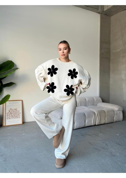 Dört Yonca Desenli Alt Üst Triko Takım fiyatları