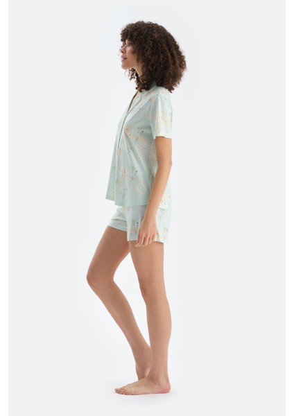 Açık Yeşil Çiçek Baskılı Penye Modal Gömlek Şort Pijama Takımı modelleri