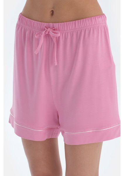 Pembe Biye ve Nakış Detaylı Viskon Gömlek Şort Pijama Takımı