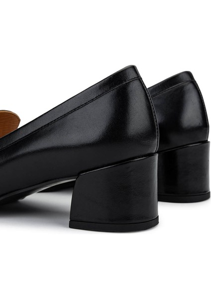Kadın Hakiki Deri Siyah Comfort Ayakkabı 611 H40033-B01 Bn Ayk SK25-26 Black indirimleri
