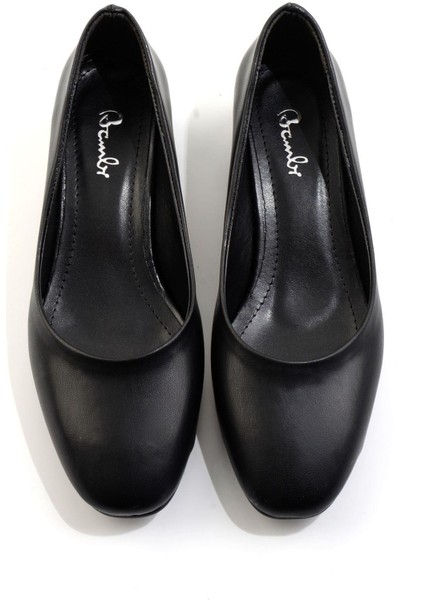 Siyah Kadın Klasik Topuklu Ayakkabı K01471060709 fırsatları
