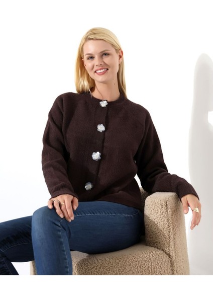 Çiçek Düğmeli Yumuşak Dokulu Triko Hırka modelleri