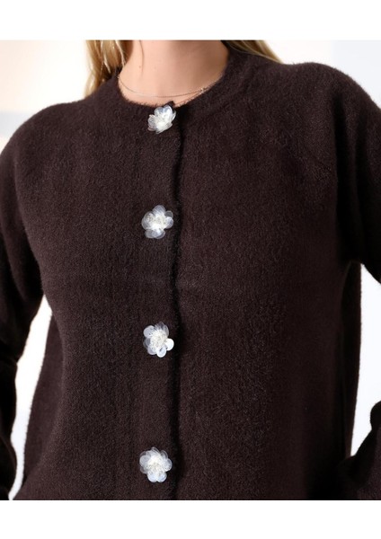 Çiçek Düğmeli Yumuşak Dokulu Triko Hırka fırsatları