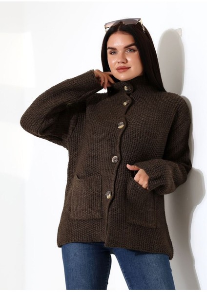 Göz Alıcı Sadelik Düğmeli Triko Hırka