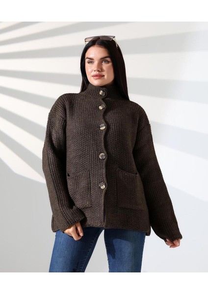Göz Alıcı Sadelik Düğmeli Triko Hırka fiyatları