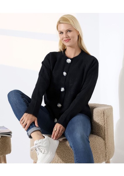 Çiçek Düğmeli Yumuşak Dokulu Triko Hırka fırsatları