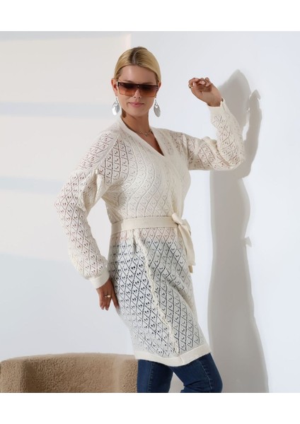 Delikli Kemerli Triko Hırka fırsatları