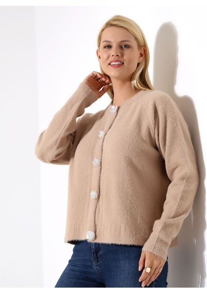 Çiçek Düğmeli Yumuşak Dokulu Triko Hırka fırsatları