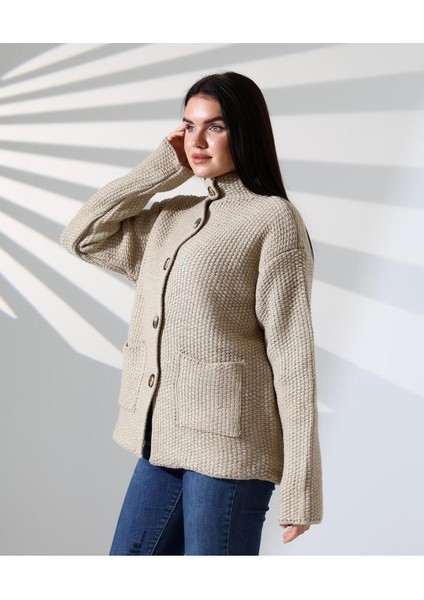 Göz Alıcı Sadelik Düğmeli Triko Hırka fırsatları