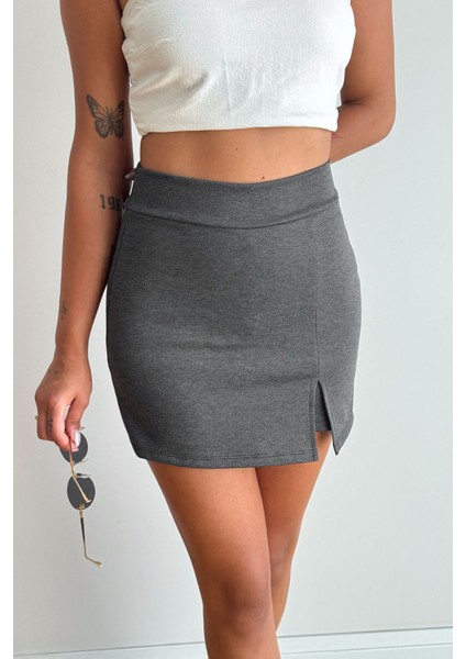 Önü Yırtmaçlı Şort Etek fiyatları