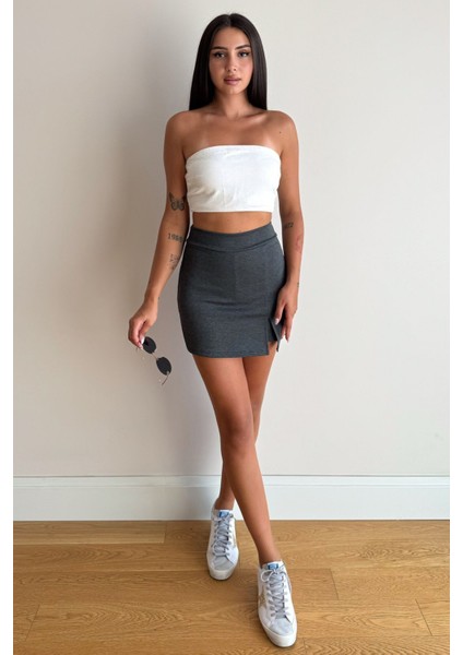 Önü Yırtmaçlı Şort Etek indirimleri